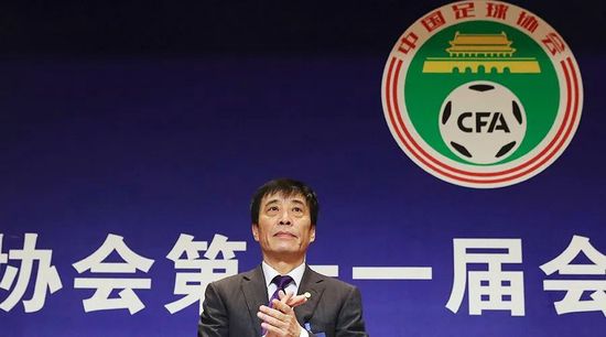 小情侣高清国产在线播放